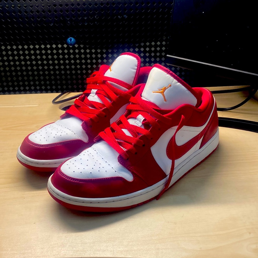 Air Jordan low 1 Cardinal red Size 13 (No Soles)